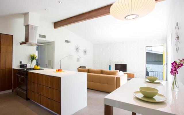 Travis Heights Modern II