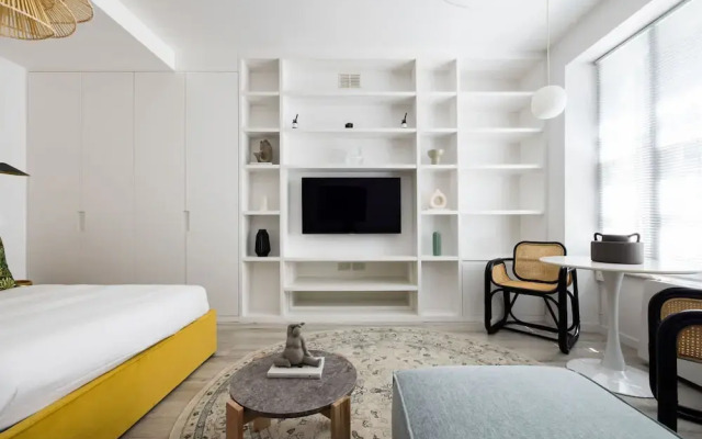 Light-filled Studio With AC - Earl s Court