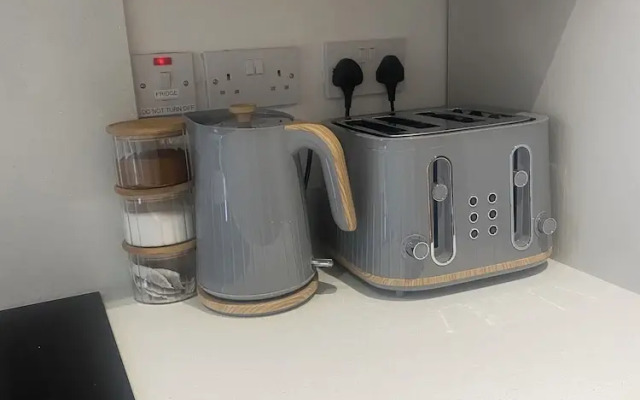 Central Paisley Apartment- Airport/glasgow Access