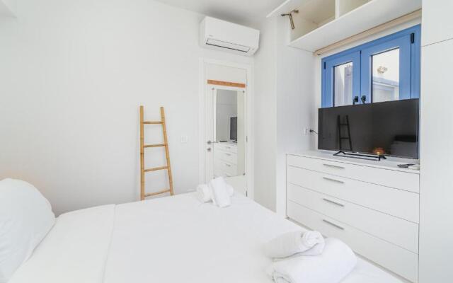 Lefkada Blue Luxury Apartments, Perigiali A7 top floor