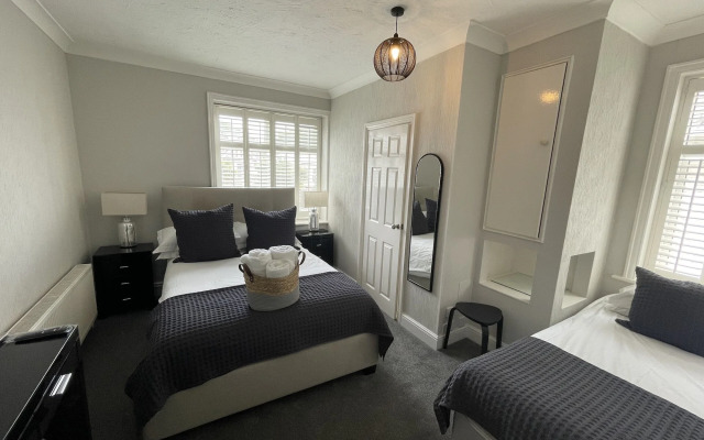 Grosvenor Lodge Guest House