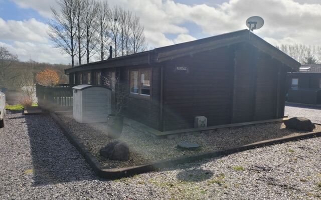 Immaculate 2-bed Lodge Next To Lake