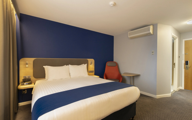 Holiday Inn Express Poole by IHG