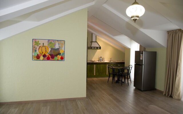 No12 Zichi Hotel