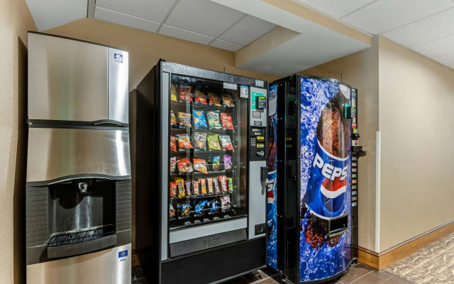 Comfort Inn & Suites
