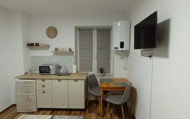 Cezar Home Studio