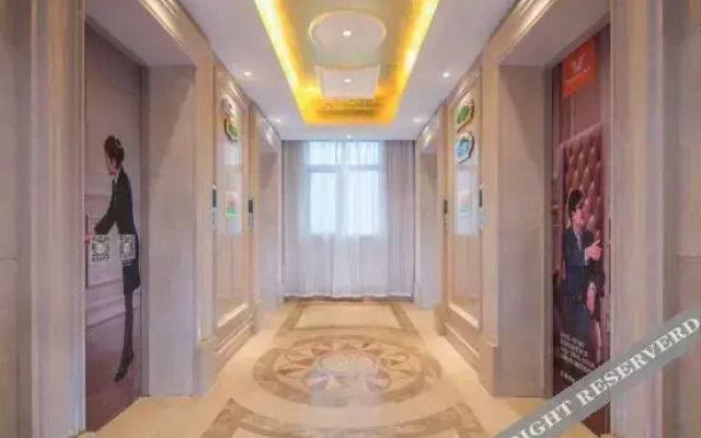 Vienna Hotel (Wuhan Wujiashan Economic Development Zone)