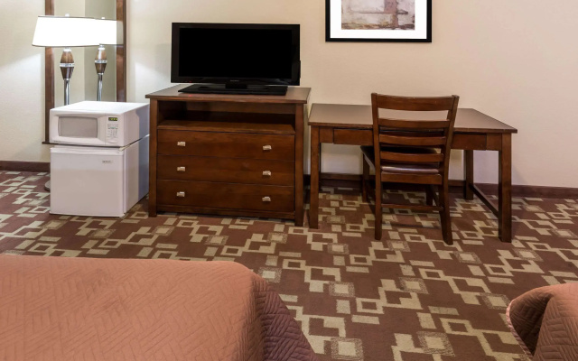 Travelodge by Wyndham Newport