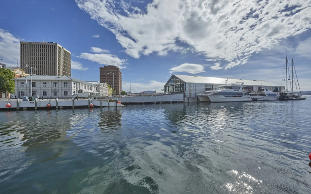 Vibe Hotel Hobart
