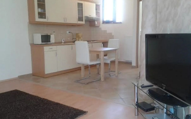 Feng Shui Wellness Apartmanhaz Heviz