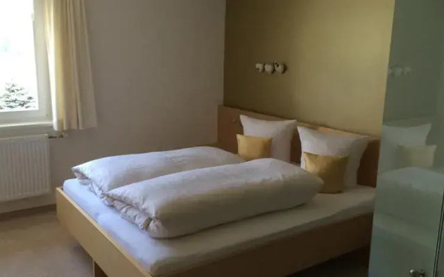 Pension Bals