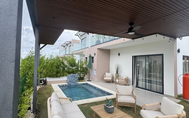 NOK Modern 3BR Villa With Patio by Vistacana
