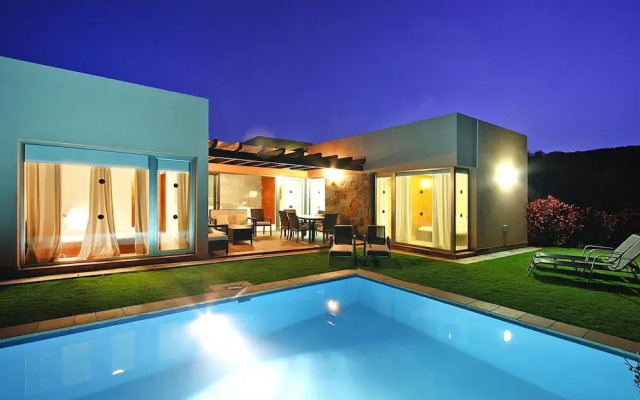 Holiday Home in Maspalomas With Private Pool