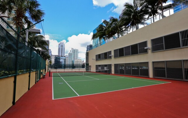 One Broadway Luxury Suites Downtown