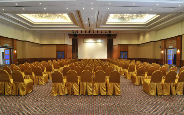 DoubleTree by Hilton Damai Laut Resort