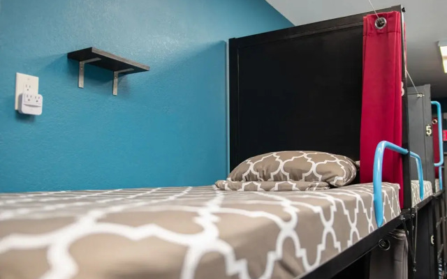 California Dreams Hostel - Pacific Beach