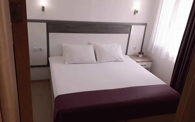 Parla Apart Otel