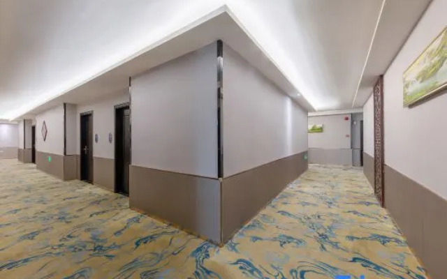 Yuechao Extreme Hotel (Guangzhou Zengcheng Xintang South Station Store)