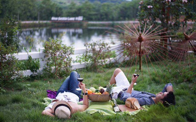 Nan Green Lake View Resort