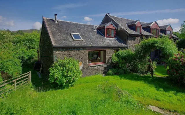 Steading Holidays - The Byre