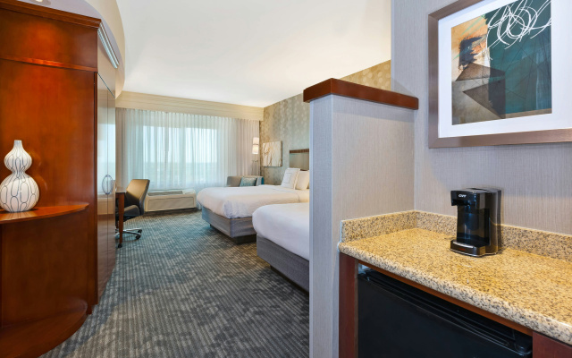 Courtyard by Marriott Omaha La Vista