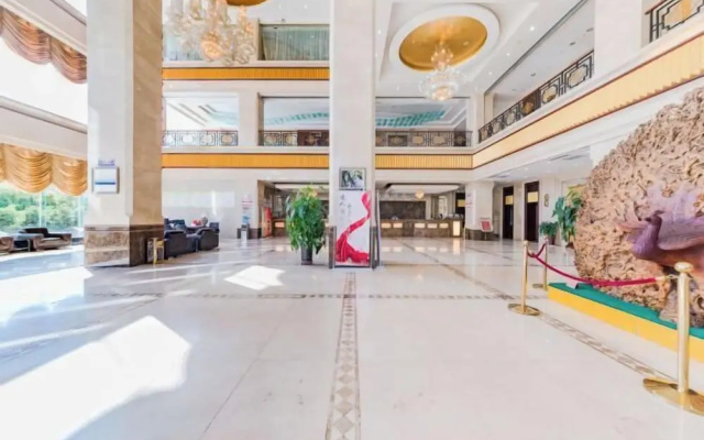 Century Dynasty Hotel – Lobby – Zhangjiakou