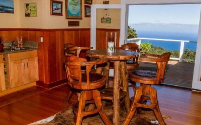 Hamakua Ranch House B&B