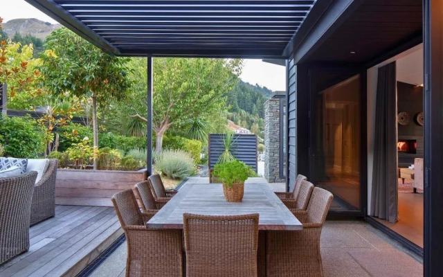 11 Aspen Grove