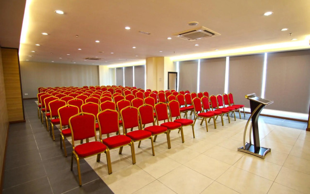 Putatan Platinum Hotel