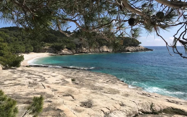 Sunrise Sunset Seaview Walk to Vis Iconic Beaches