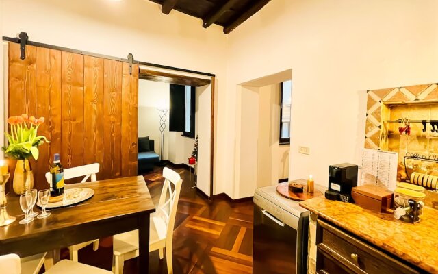 Trevi Fountain Stylish Guesthouse