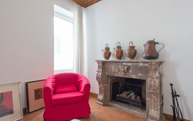 Rsh Luxury Trevi Fountain Apartment