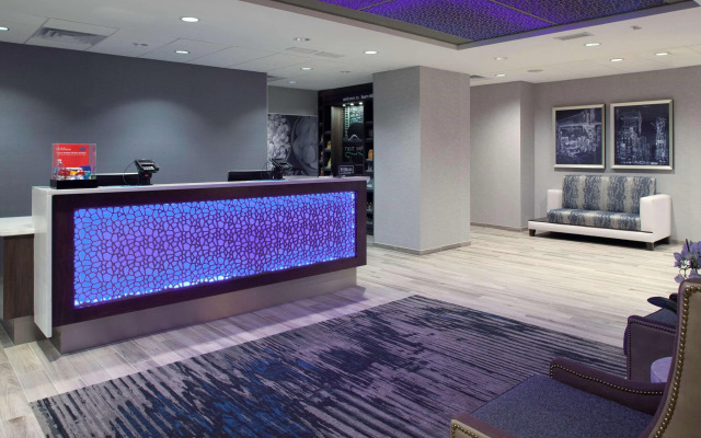 Hampton Inn & Suites Chicago-Burr Ridge