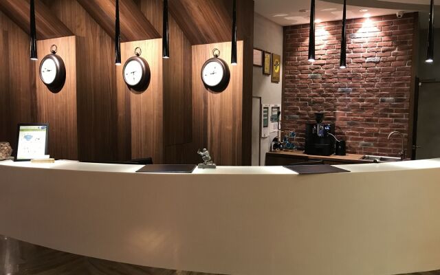 Smile 73 Hotel