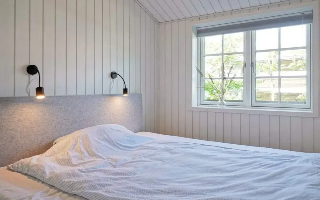 6 Person Holiday Home in Ronne