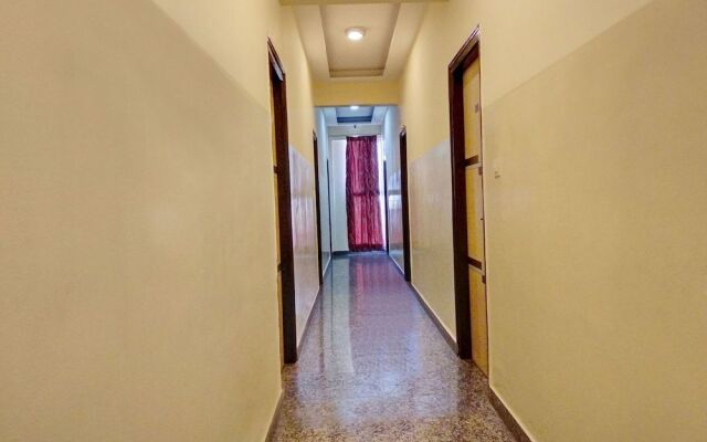 OYO 10479 Sree Sai Comfort