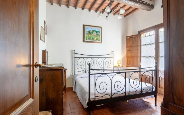 Belvilla by OYO Farmhous With Swimming Pool