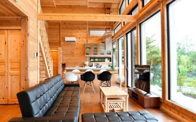 Polar House Nishikaruizawa 1