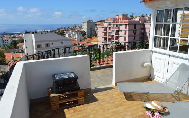 Top Floor with terrace in Funchal