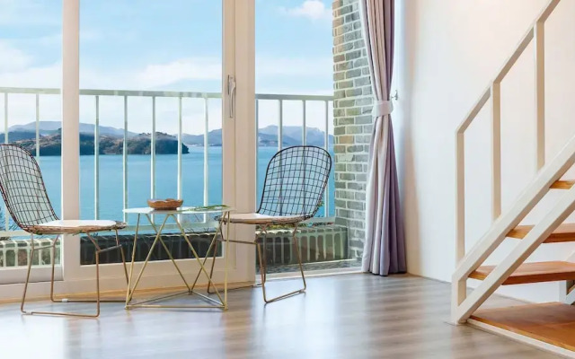 Yeosu Jplus Pension