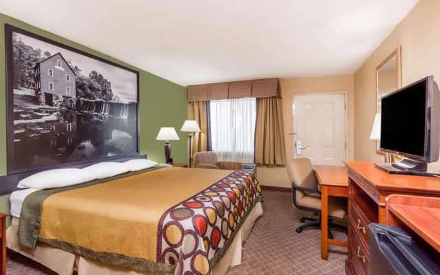 Days Inn By Wyndham Greensboro Nc
