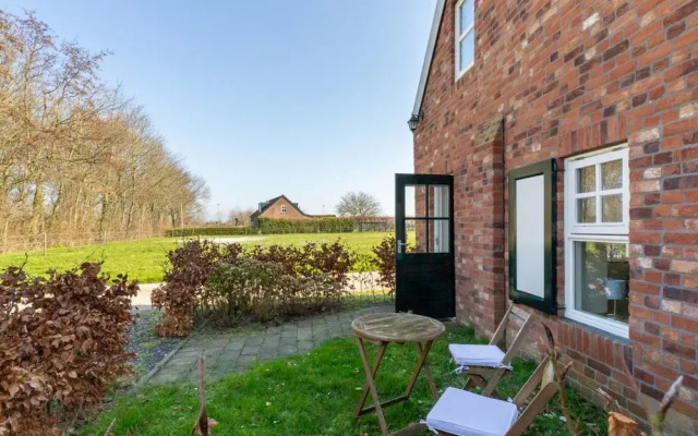 Cosy Holiday Home With Garden