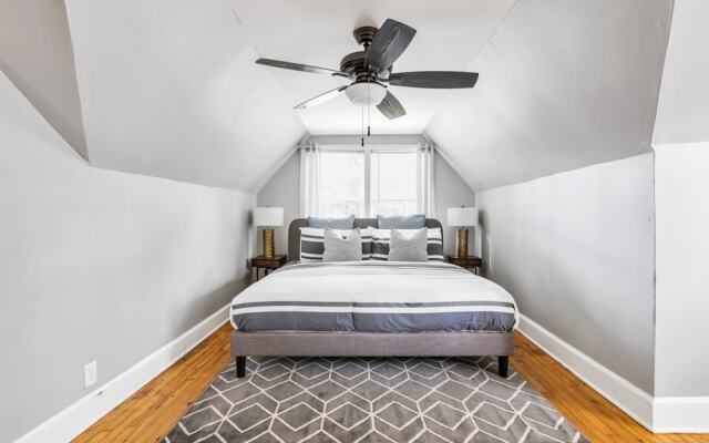 Charming LaVista bungalow