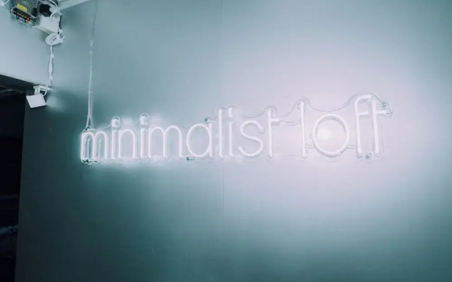 Minimalist Loft 302