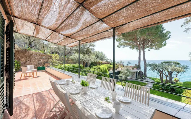 Wonderful Villa In Mulinetti