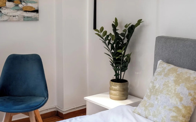 Viora Stunning Deluxe Studio in Athens