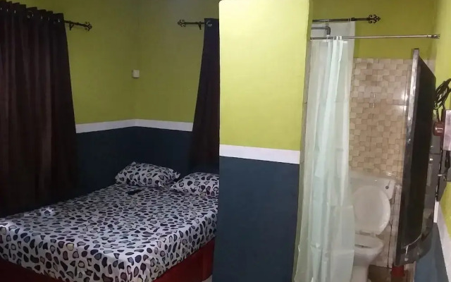 JuiceBox Private Lodge