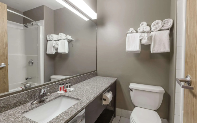 Super 8 by Wyndham Vermilion AB