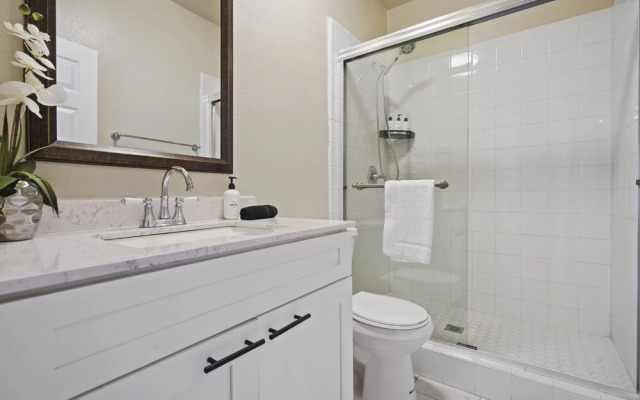 Marbella Lane 6-plex Rowland Heights