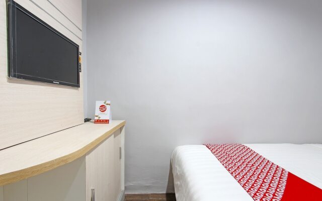 OYO 91531 Dreamstay 2 NearLawang Sewu